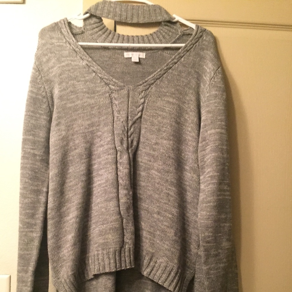 New York & Company grey sweater